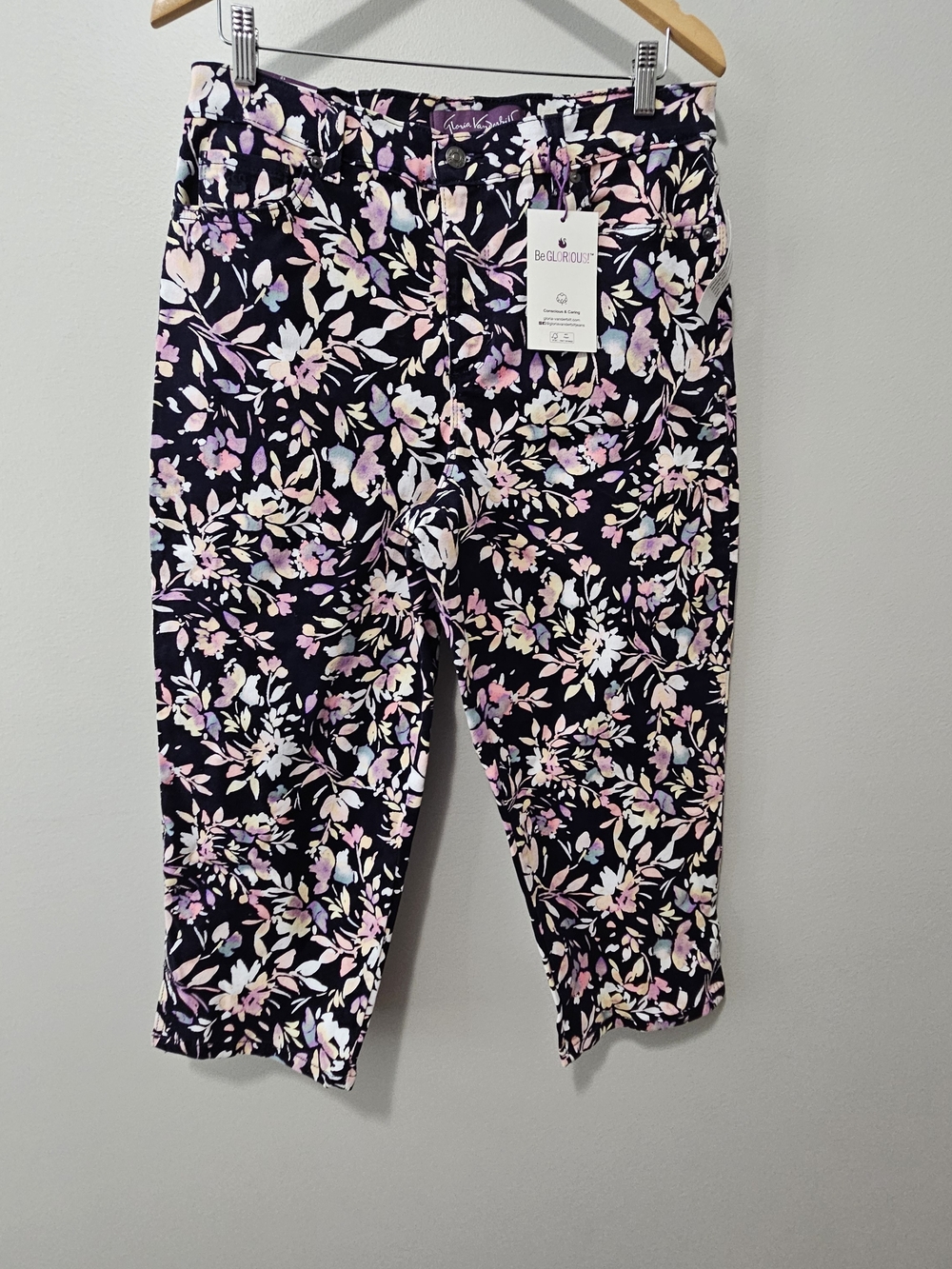 Gloria Vanderbilt Black Floral Capri Pants with Pastel Blooms